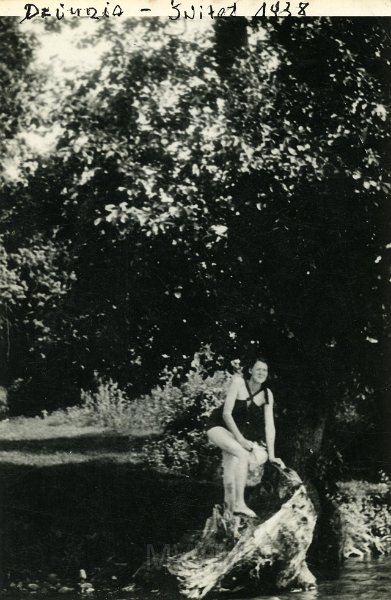KKE 4985.jpg - Fot. Portret. Jadwiga Strumiłło. Nad jeziorem Świteź, Miratycze, 1938 r.